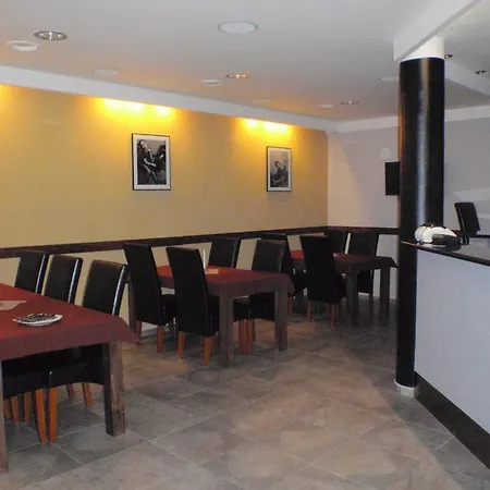 Hotel Brusperk מלון 3*