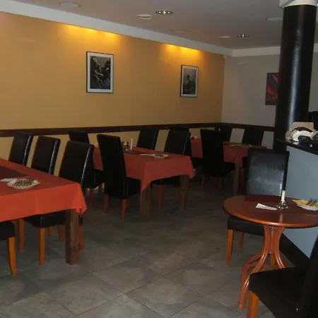 מלון Hotel Brusperk Brušperk