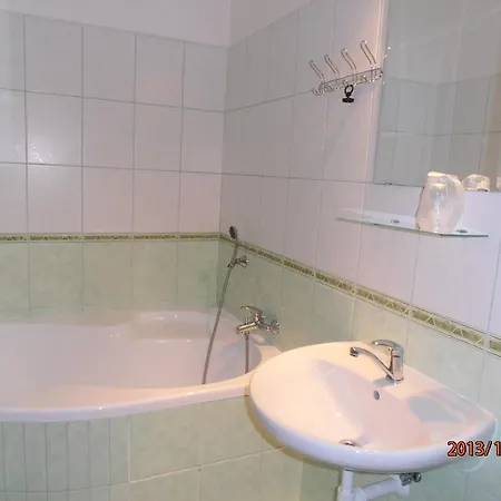 Hotel Brusperk מלון 3*